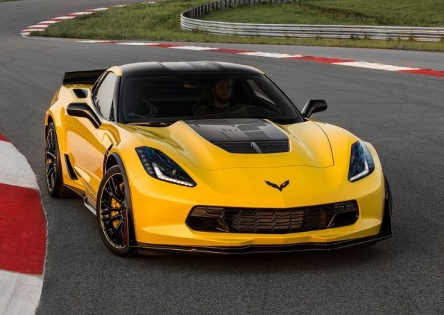 Corvette Z06 C7.R Edition C7.R grafik paketi