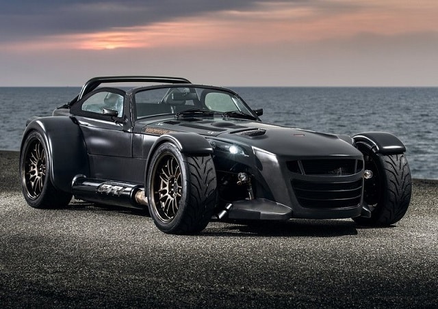 Donkervoort D8 GTO Bare Naked Carbon Edition görünür karbon gövde