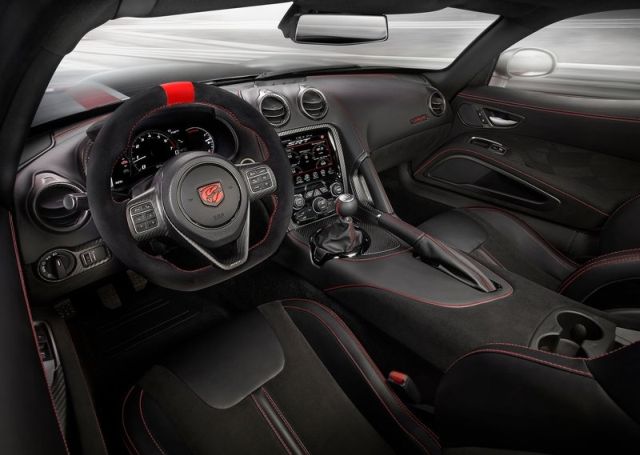 Dodge Viper ACR dış tasarım galerisi