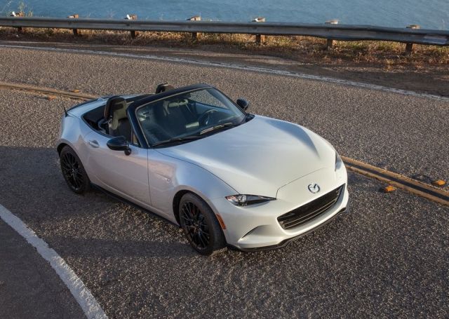 Mazda MX-5 Club dış gövde ayrıntıları