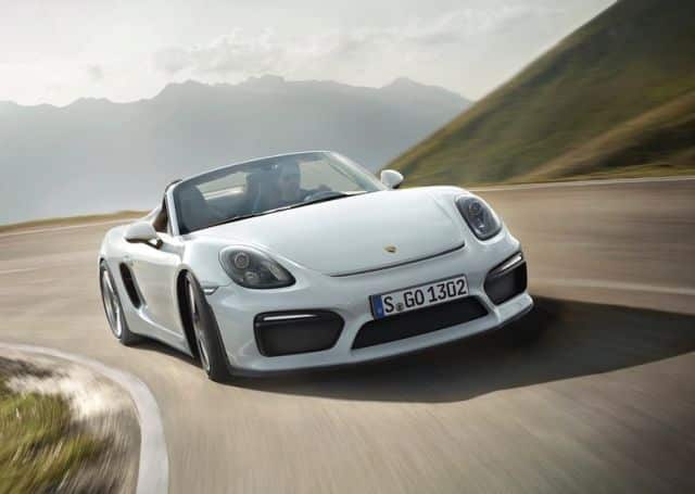 2016 Porsche Boxster Spyder önden görünüm