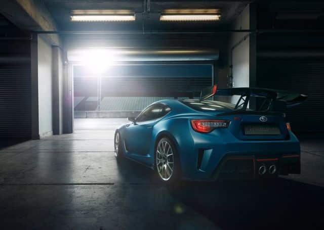 STI Performance Concept arka üç çeyrek görünüm