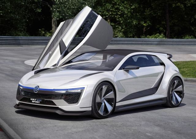 Volkswagen Golf GTE Sport konsept otomobili