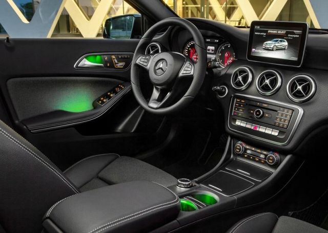 Mercedes-Benz A-Class kabin görünümü