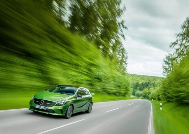 Mercedes-Benz A-Class far ve ızgara