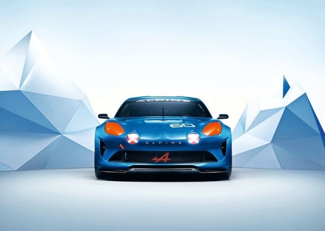 Alpine konsept otomobili jant ve gövde ayrıntıları