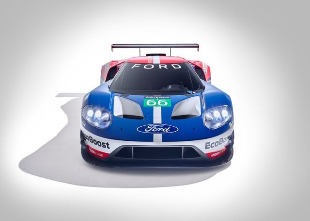 Ford GT yarış otomobili dönem arşiv görünümü