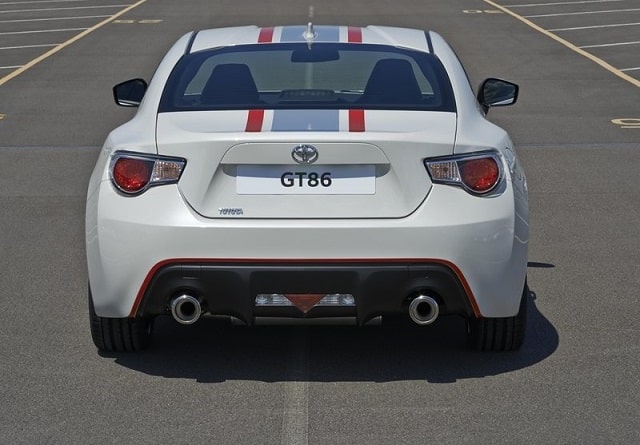 GT86 Blanco arkadan itişli coupe özel seri görünümü