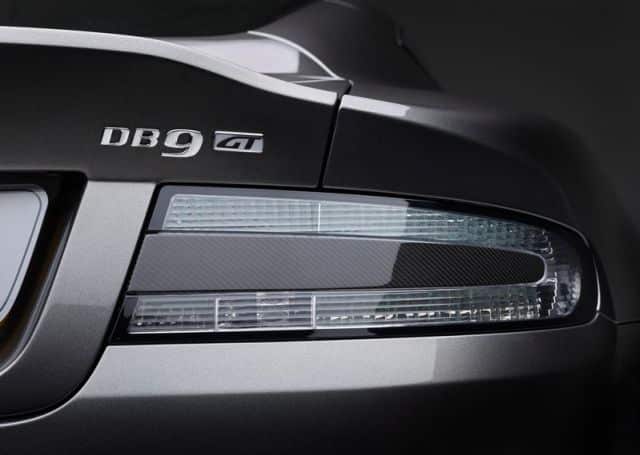 Aston Martin DB9 GT arka bölüm DB9 GT rozeti ve stop lambası