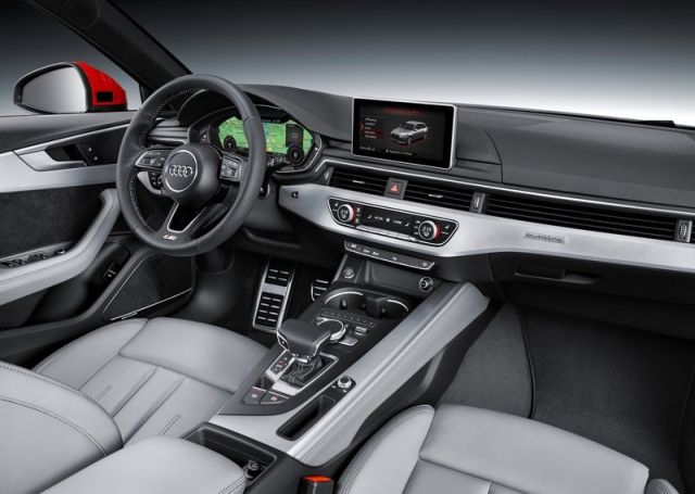 Audi A4 Avant kokpit ve ön koltuklar