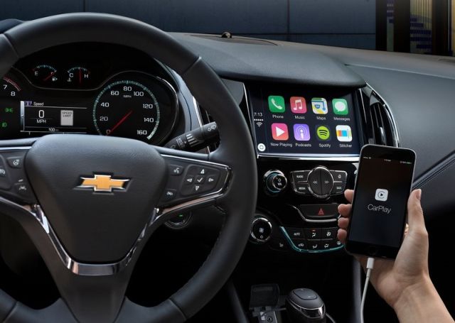 Chevrolet Cruze Apple CarPlay ekranı