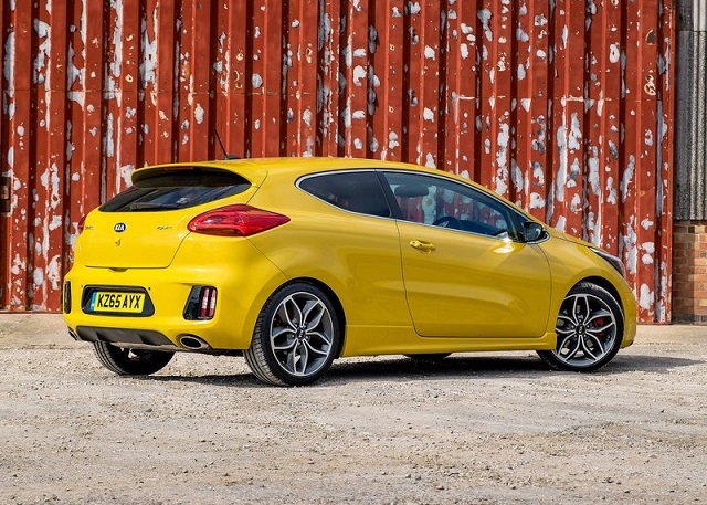 Kia pro ceed GT ön bölüm ve gündüz farları
