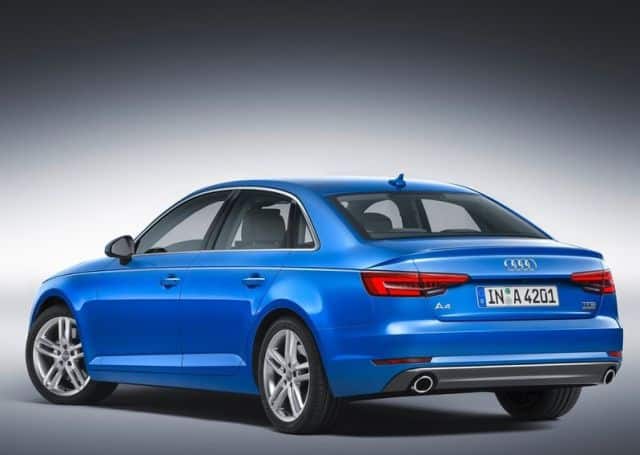 Audi A4 sedan arka üç çeyrek görünüm