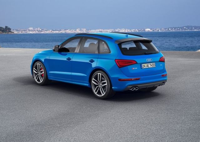SQ5 TDI plus ön üç çeyrek görünüm