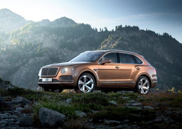 Bentley Bentayga ön tasarımı ve matrix ızgarası