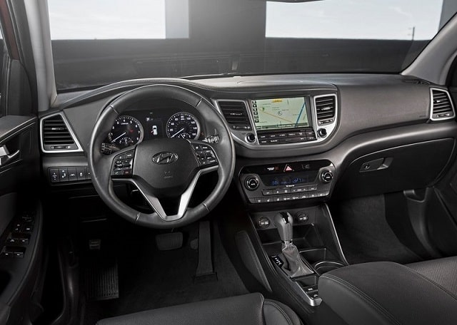 Hyundai Tucson kokpiti ve orta konsolu