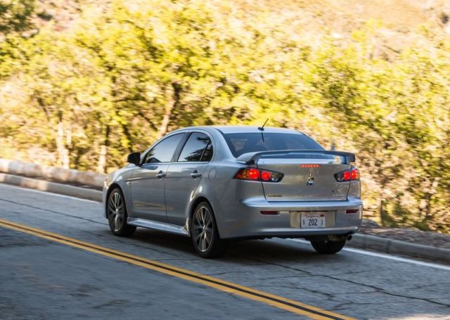 2016 Mitsubishi Lancer GT dış tasarım görseli 5