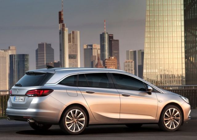 2016 Opel Astra Sport Tourer otomobil arşiv görseli