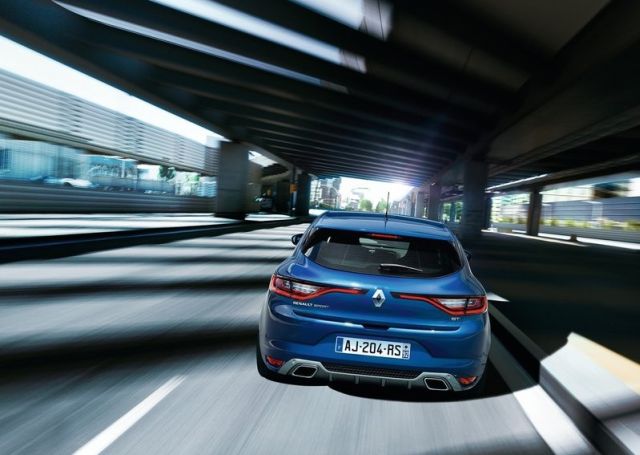 Renault Megane dördüncü nesil OopsCars arşiv görseli