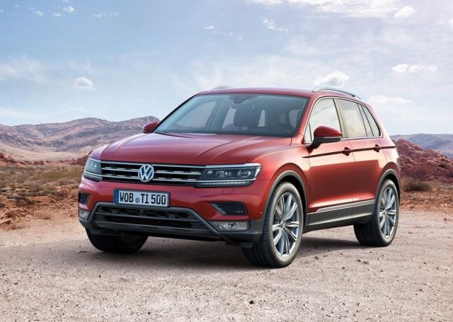Volkswagen Tiguan arka üç çeyrek görünüm