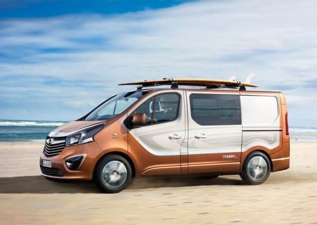 Opel Vivaro konsept yan ve arka gövde görünümü