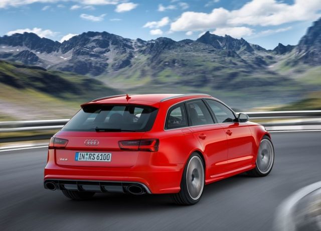 Audi RS 6 Avant performance önden üç çeyrek görünüm