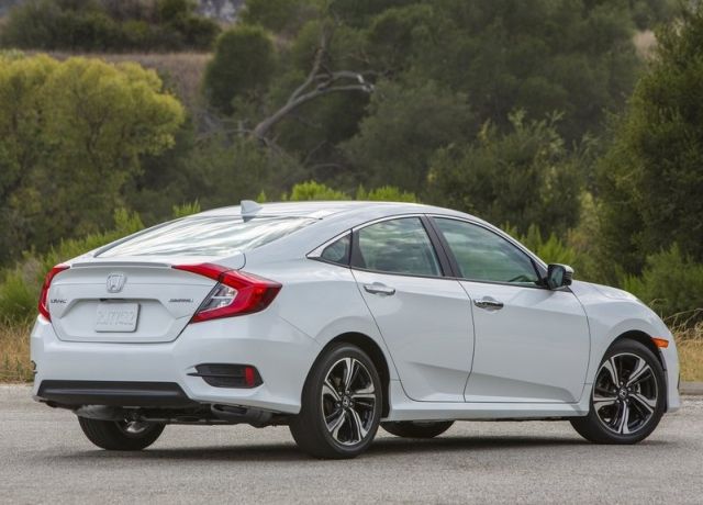 Honda Civic Sedan dış tasarım görünümü 3