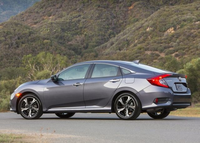 Honda Civic Sedan dış tasarım görünümü 7