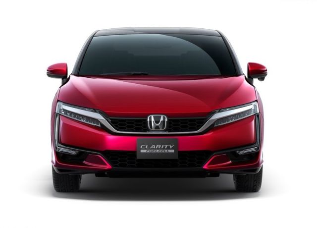 Honda Clarity yakıt hücreli otomobil ön görünümü
