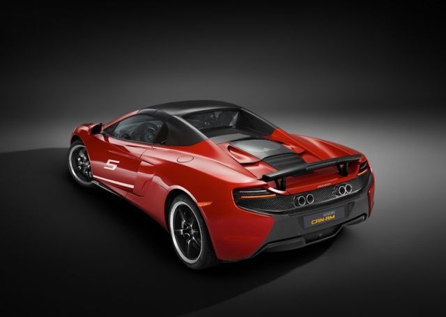 McLaren 650S Can-Am karbon gövde detayları arşiv görseli