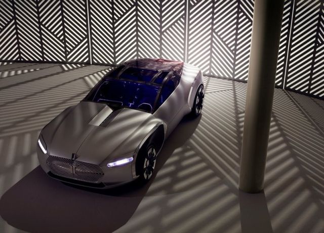 Renault Coupé C konsept otomobil yan görünümü