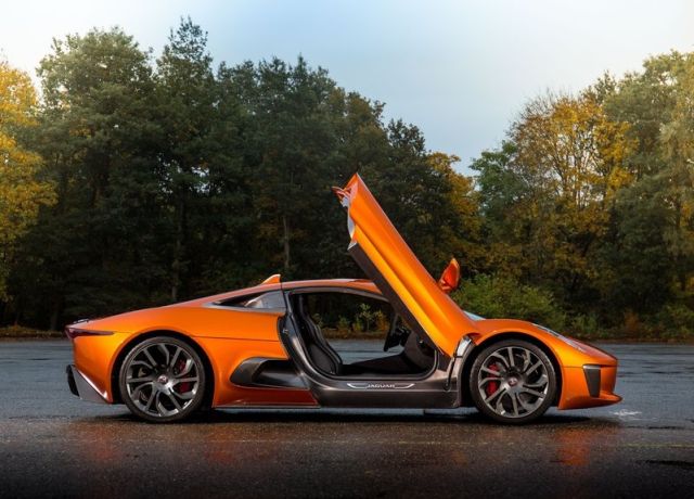 Jaguar C-X75 Bond Spectre film otomobili arşiv görseli