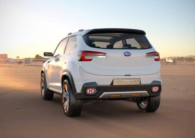 Subaru VIZIV Future konsepti arka üç çeyrek görünümü