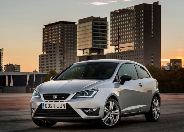2016 SEAT Ibiza Cupra ön görünüm