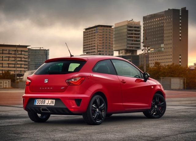 SEAT Ibiza Cupra arka bölüm