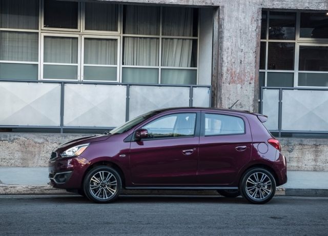 2016 Mitsubishi Mirage GT otomobil arşiv görseli