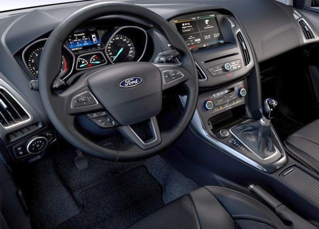 Ford Focus Wagon makyajlı iç mekan