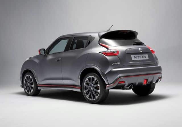 Juke Nismo RS arka üç çeyrek görünüm
