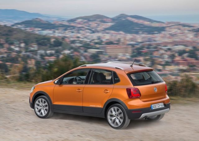 CrossPolo arka profil ve gövde kaplamaları