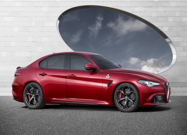 Giulia Quadrifoglio arka tasarım