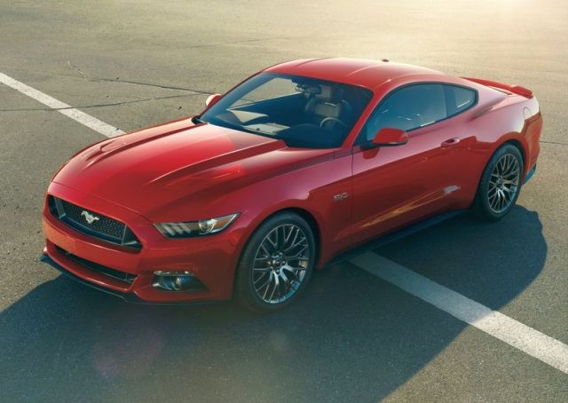 Ford Mustang GT ön tasarım görünümü