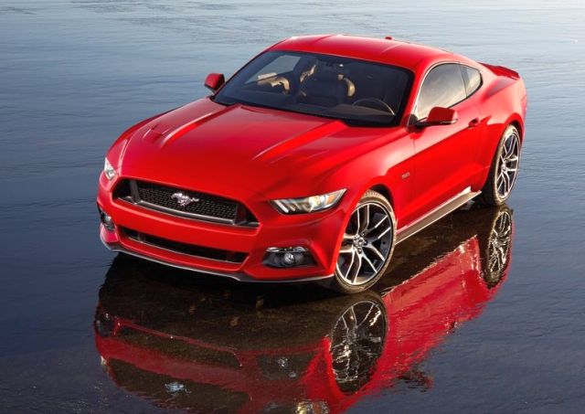 2016 Ford Mustang otomobil arşiv görseli