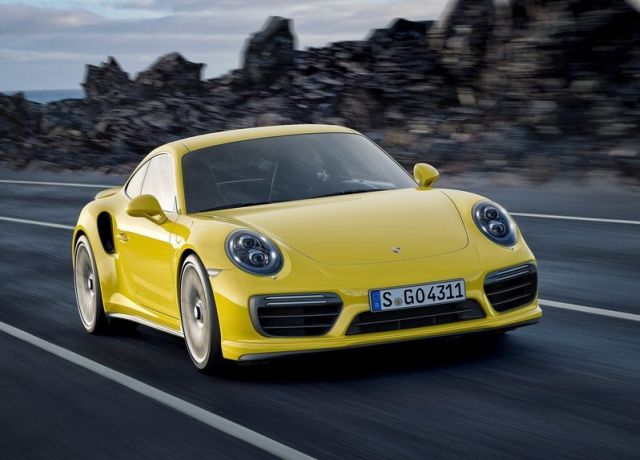 911 Turbo S 991.2 ön üç çeyrek görünüm