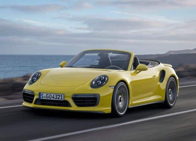 911 Turbo S 991.2 arka üç çeyrek görünüm