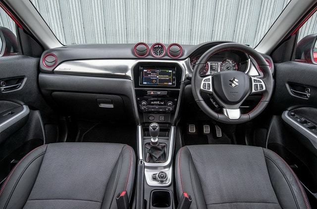 Vitara S arka ve yan görünüm
