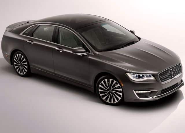 Lincoln MKZ üst açıdan ön ve yan görünüm