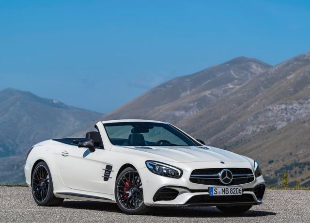 Mercedes-AMG SL 63 yandan görünüm