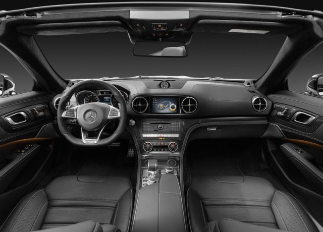 Mercedes-AMG SL 63 iç mekan ayrıntıları