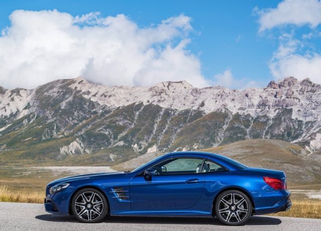 2017 Mercedes Sl otomobil arşiv görseli