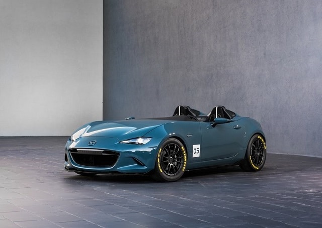 Mazda MX-5 Speedster önden üç çeyrek görünüm